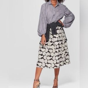 EUC Black And White Pleated Floral Maxi Skirt Who What Wear Size 24W Pockets